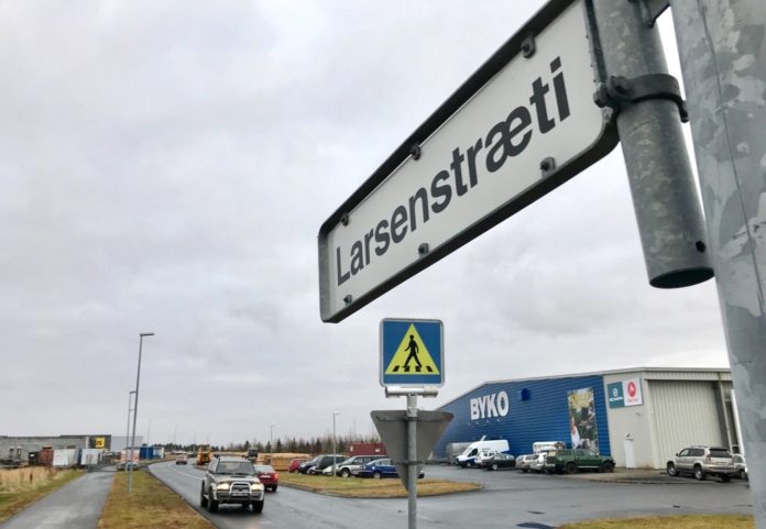 larsenstraeti2018gk