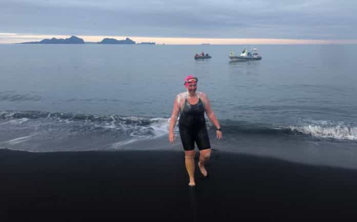 Sigrún Þuríður syndir milli Eyja og lands