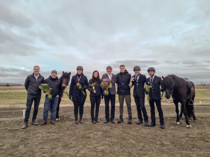 Heildarkeppni 1 sæti - Lið Árbæjarhjáleigu_Hjarðartúns