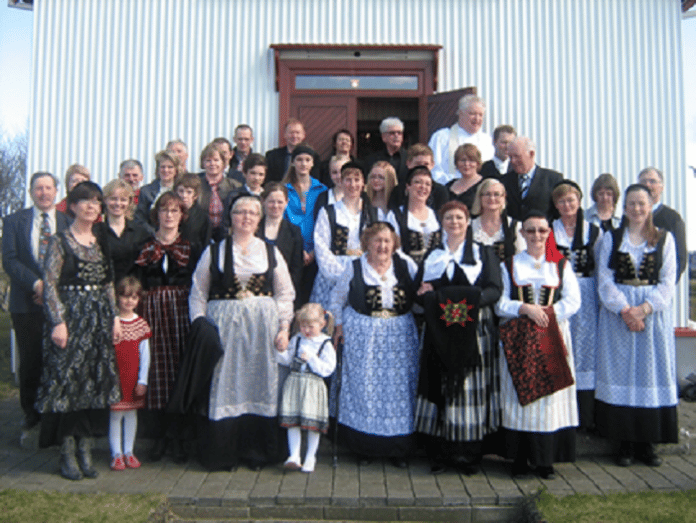 Þjóðbúningamessa