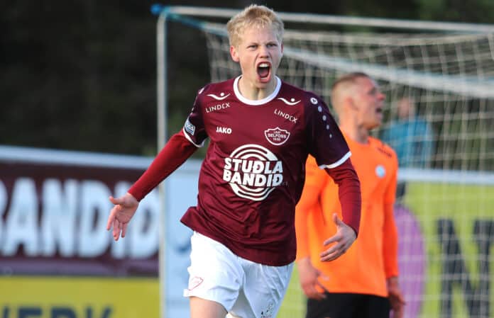 Alexander Clive Vokes 2