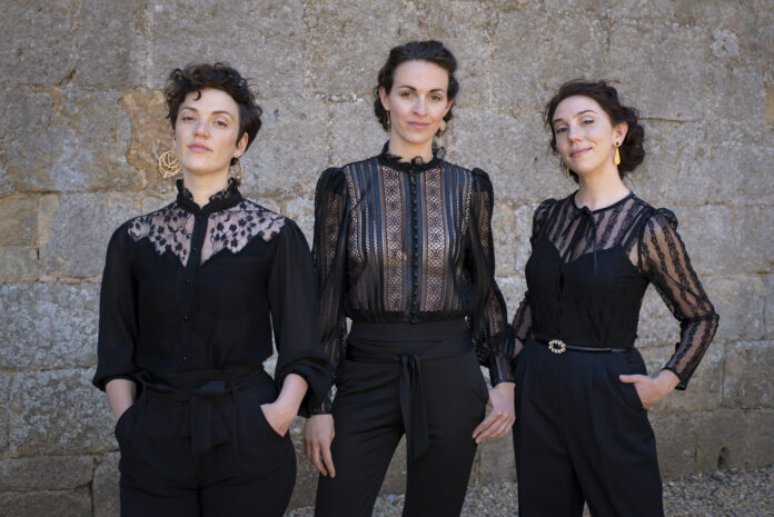 @IsabelleBANCO - Tenues noires 1