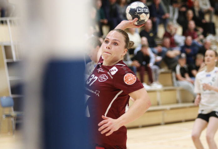 Perla Ruth Albertsdóttir