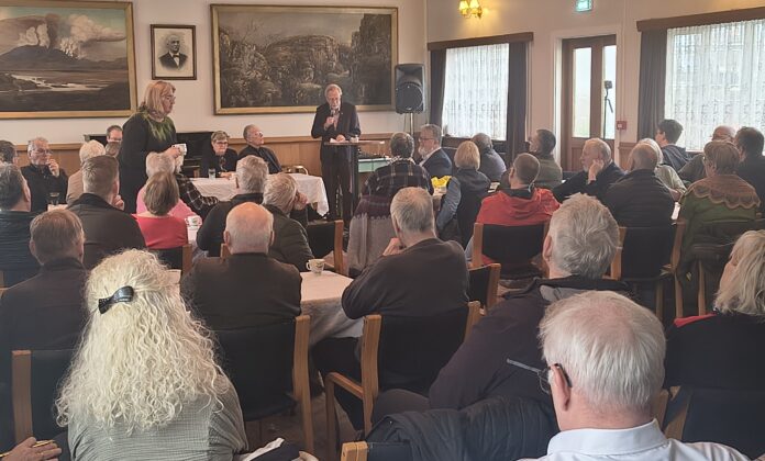 Til vinstri við ESB