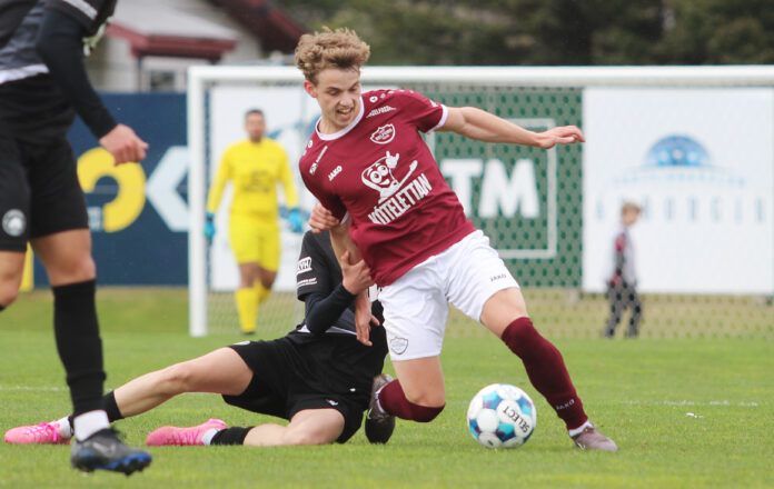 Aron Lucas Vokes (1)