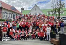 Arsenalfólk málaði miðbæinn rauðan
