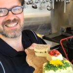 Stefna á smásölumarkað og heimsyfirráð