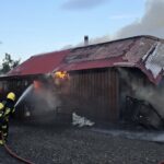 Sumarhús varð eldi að bráð