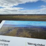 Uppsetningu vindmyllanna lokið
