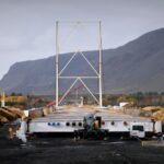 Brúargólfið dregið yfir á næstu dögum
