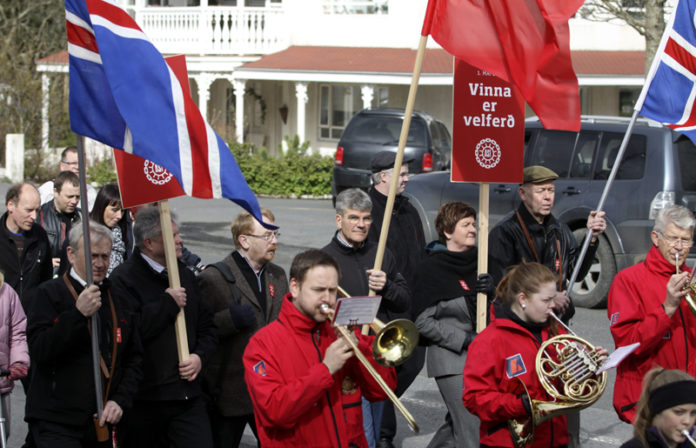 1mai22012gk_529066864