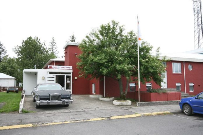 36202_136686086359518_121801754514618_289231_3044270_n_283275587