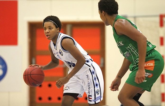 Di_Amber_Johnson091013gk_787759951