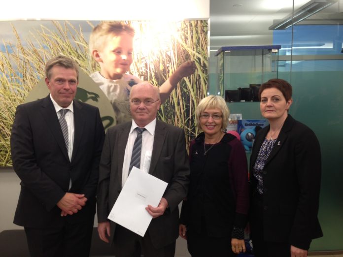 Heilbrig__isstofnun_Su__urlands_og_Arion_banki_222467836