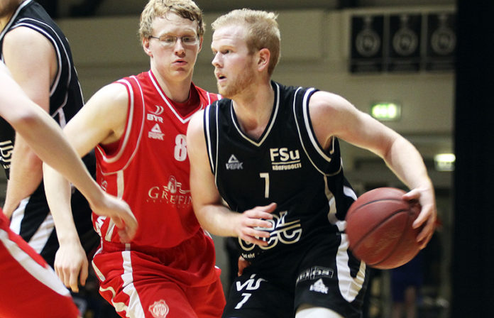 ari_gylfason111013gk_919858831