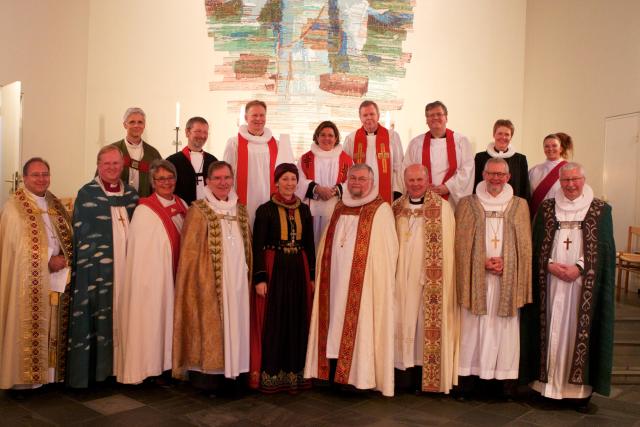 biskupsvigsla180911kirkjan_631620359