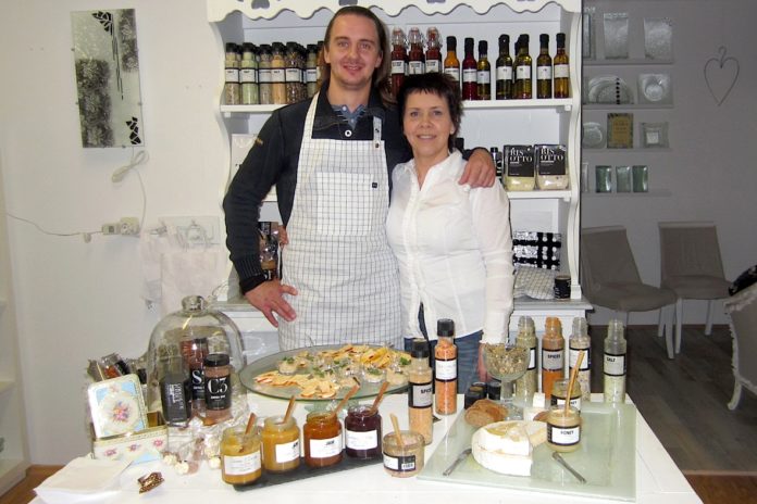 dagny_nicolas_hendurihofn2013hv_171791549