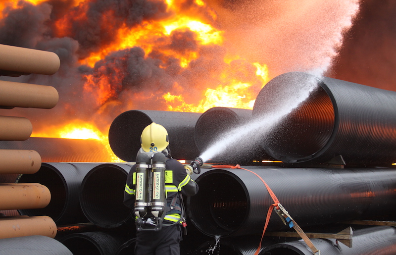 eldur_set333_070615gk_387491714