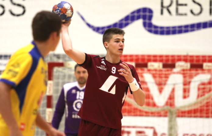 elvar_orn_jonsson2014gk_139577382