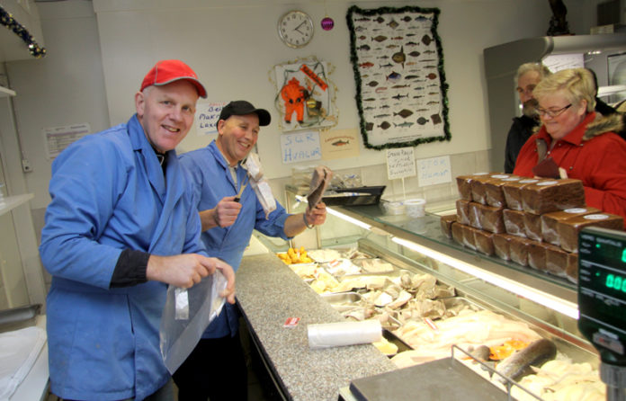 fiskbud221210gk_780127068