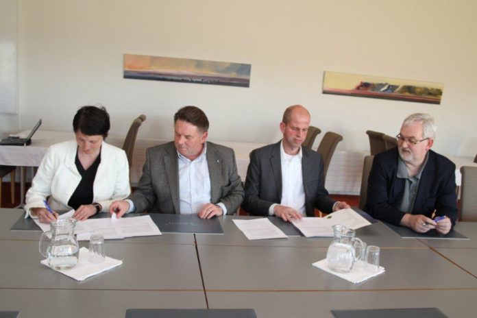 fludir_undirskrift270510ss_361996280