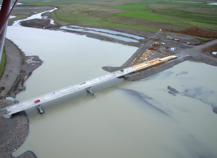 hvitarbru170610thorir_827747390