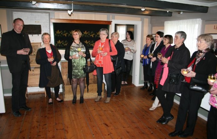 kvenfelageyrarb190613bib_305863773