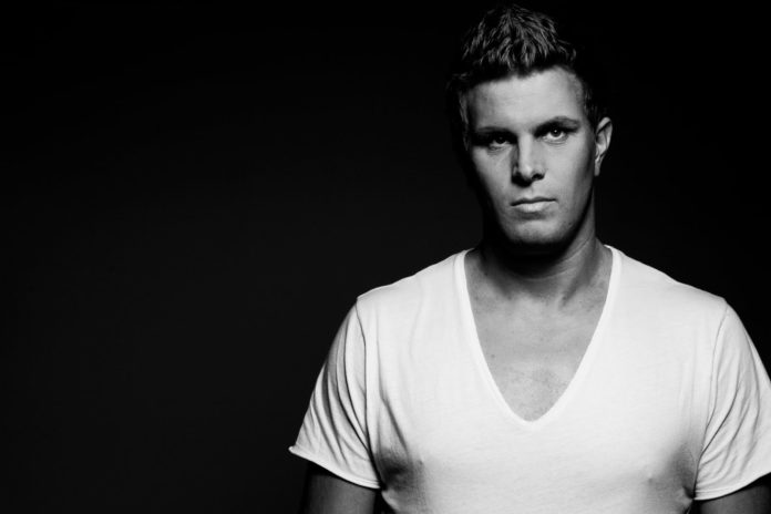 micha_moor_911761187