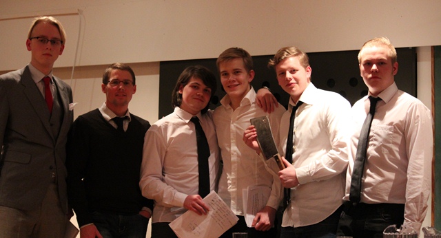 morfislidML2012_516330642