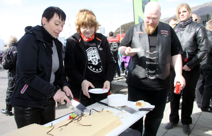 postular_afmaeli010510gks_741848324