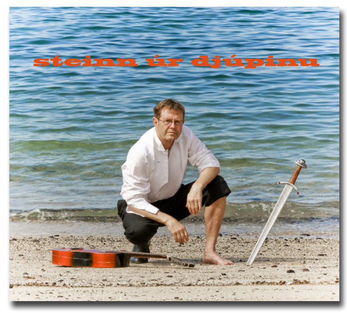 steinn_ur_djupinu2010_327282402