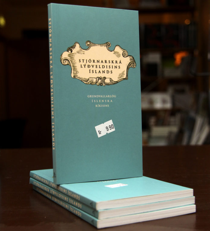 stjornarskra2010_337665551