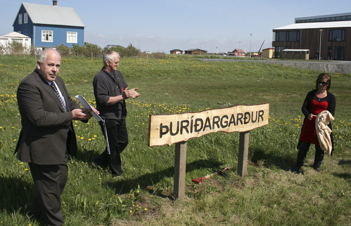 thuridargardur060610bib_222789307