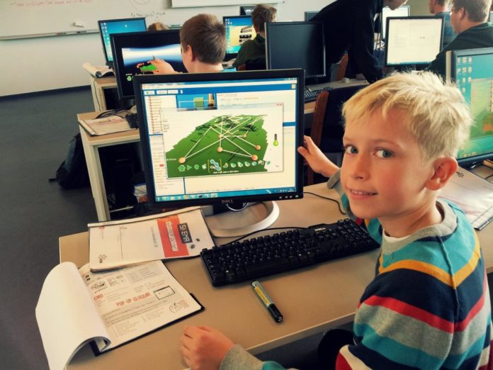 tolvuleikjaforritun_skema_822278704